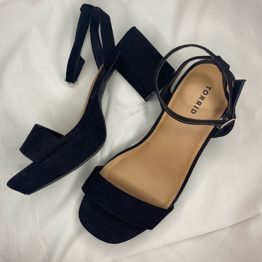 Black Chunky Heels Wide Fit